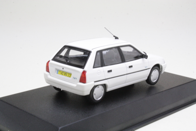Citroen AX Spot 1995, valkoinen