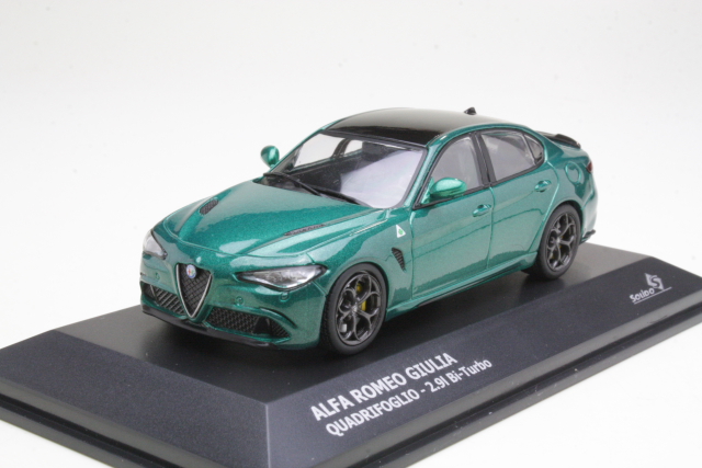Alfa Romeo Giulia Quadrifoglio, green