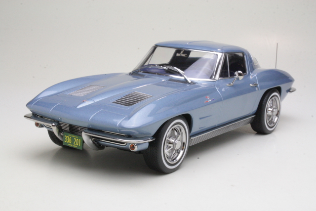 Chevrolet Corvette Stingray Coupe 1963, sininen - Sulje napsauttamalla kuva