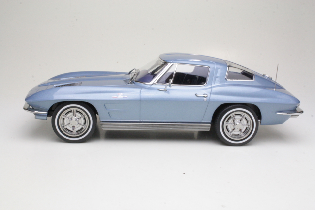 Chevrolet Corvette Stingray Coupe 1963, sininen