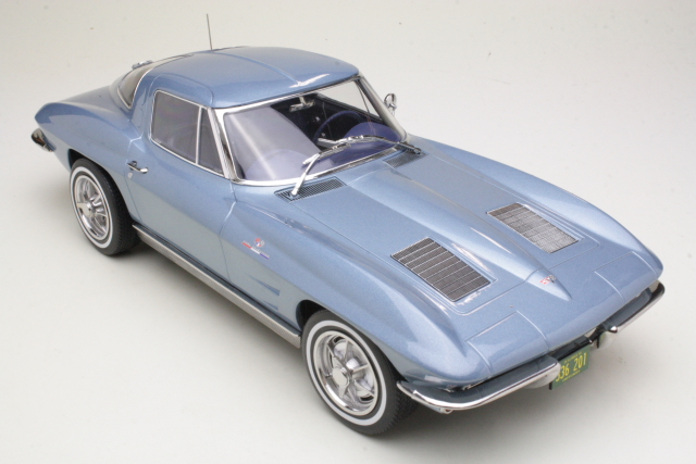 Chevrolet Corvette Stingray Coupe 1963, sininen - Sulje napsauttamalla kuva