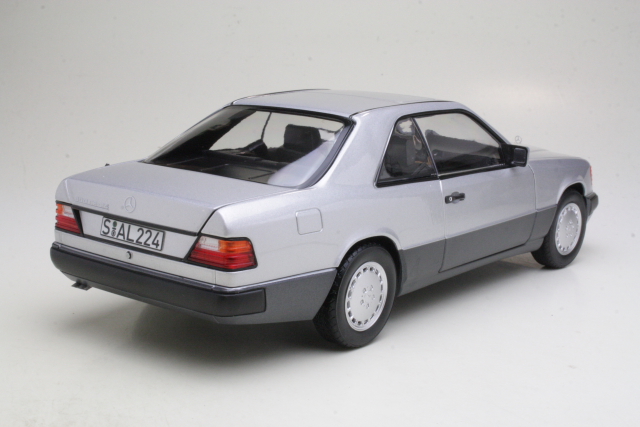 Mercedes 300CE-24 Coupe 1990, hopea