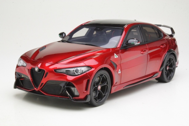 Alfa Romeo Giulia GTAm 2020, punainen - Sulje napsauttamalla kuva