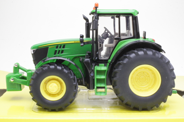 John Deere 6195M 2014, green