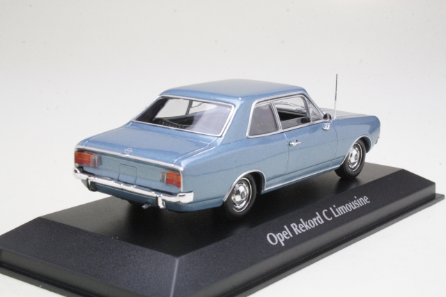 Opel Rekord C 1966, sininen - Sulje napsauttamalla kuva