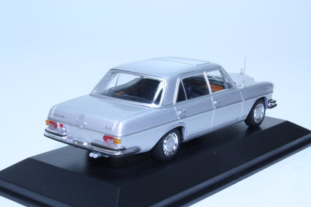 Mercedes 300SEL 6.3 1968, hopea
