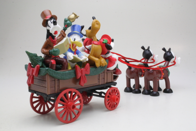 Christmas Carolers (Mickey, Minnie, Goofy, Donald and Pluto)