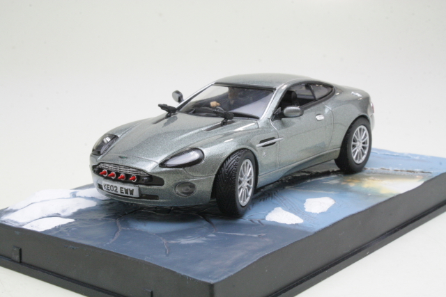 Aston Martin V12 Vanquish "Die Another Day" - Sulje napsauttamalla kuva