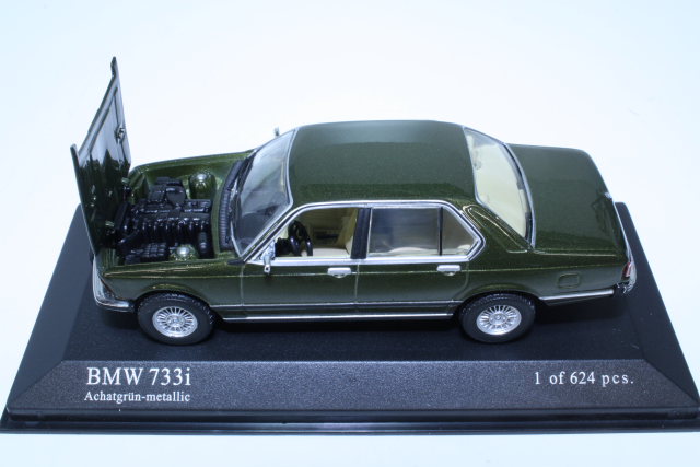 BMW 733i (e23) 1977, green