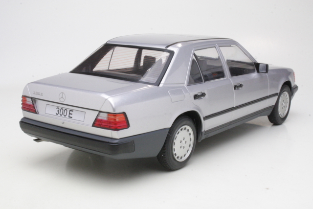 Mercedes 300E (w124) 1984, hopea