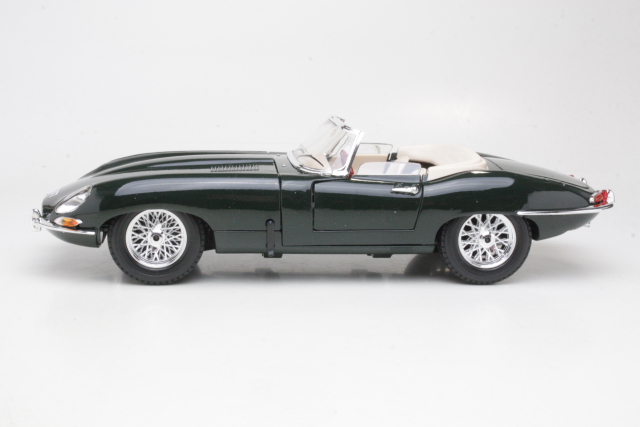 Jaguar E-Type Cabrio 1961, tummanvihreä