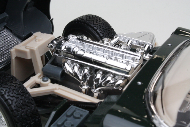 Jaguar E-Type Cabrio 1961, tummanvihreä