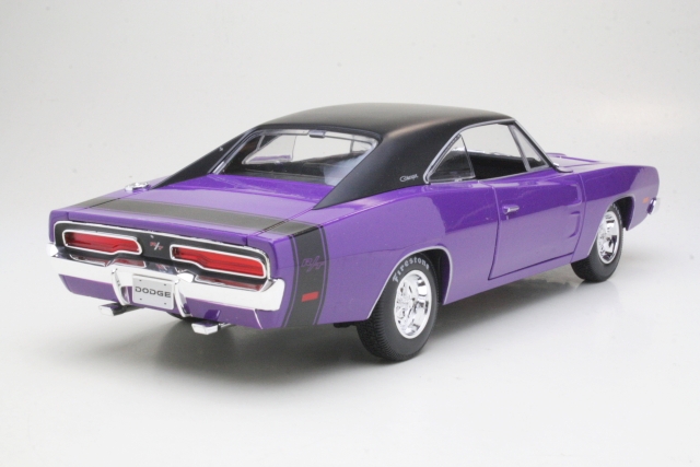 Dodge Charger R/T Coupe 1969, violetti - Sulje napsauttamalla kuva