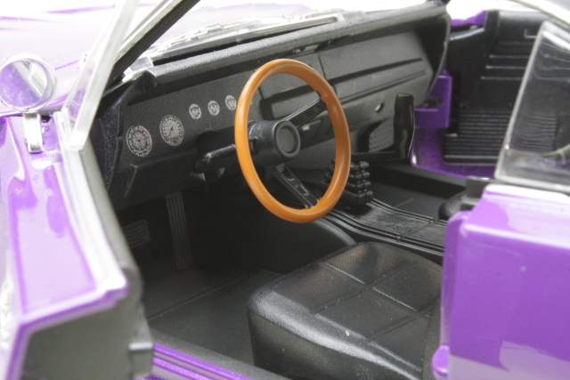 Dodge Charger R/T Coupe 1969, violetti - Sulje napsauttamalla kuva