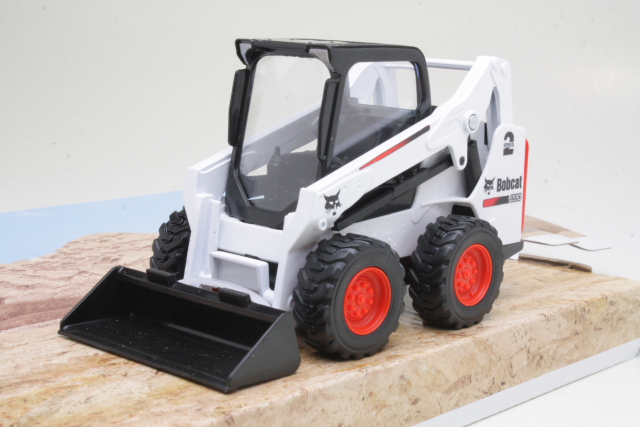 Bobcat S590 2010, white/black