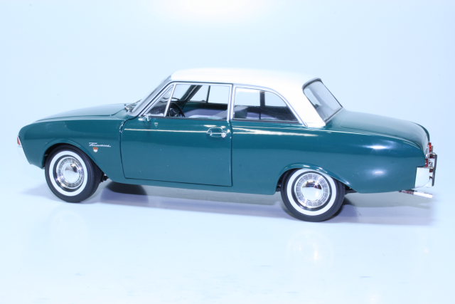 Ford Taunus 17M P3 Badewanne 1960, green