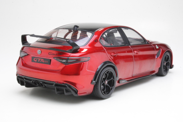 Alfa Romeo Giulia GTAm 2021, red