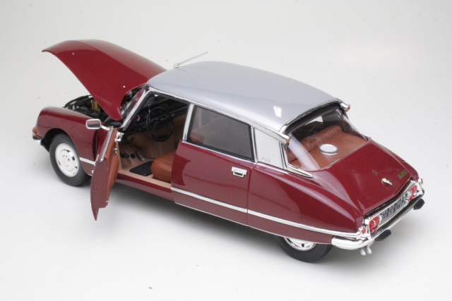 Citroen DS23 Pallas 1972, red/grey