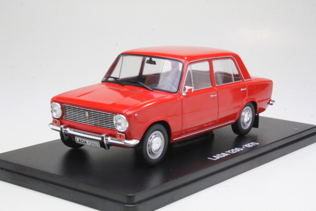 Lada 1200 1970, punainen