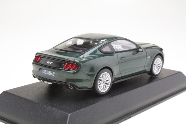 Ford Mustang Coupe 2015, dark green