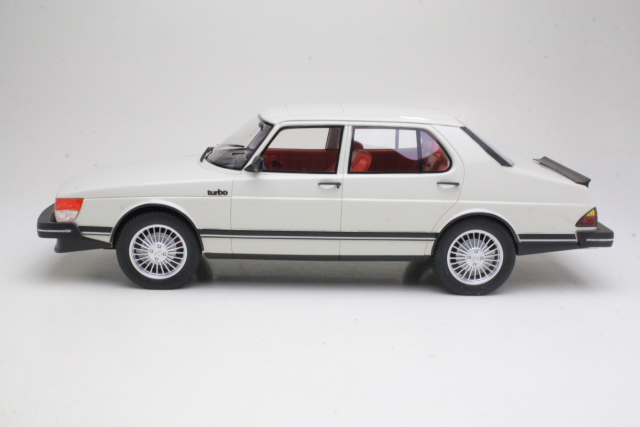Saab 900 Turbo 1980, valkoinen