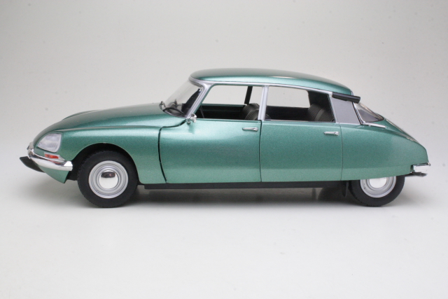 Citroen D Special 1976, green