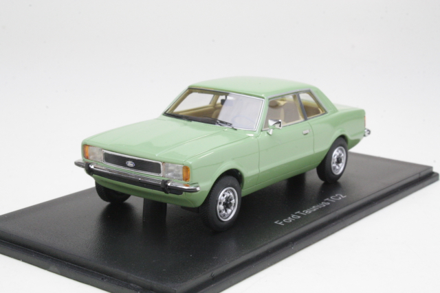 Ford Taunus TC2 1976, vaaleanvihreä