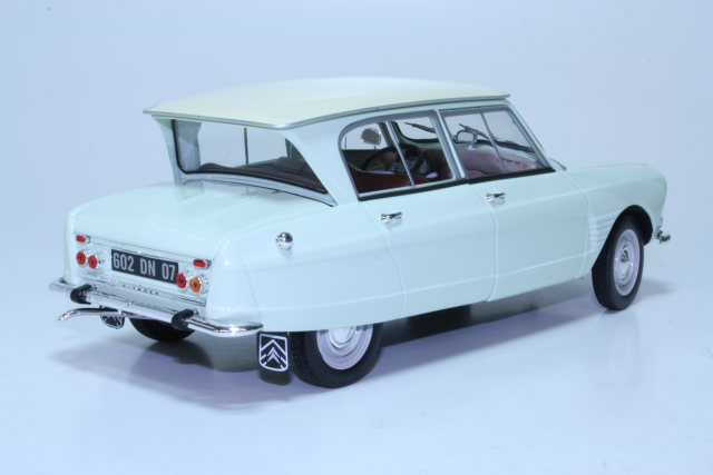 Citroen Ami 6 1963, vaaleanvihreä