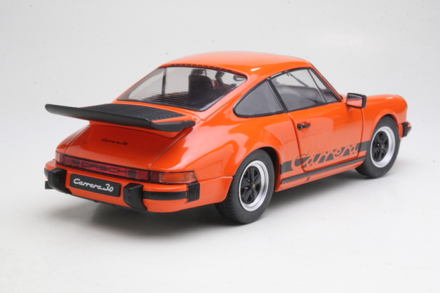 Porsche 911 Carrera 3.2, orange