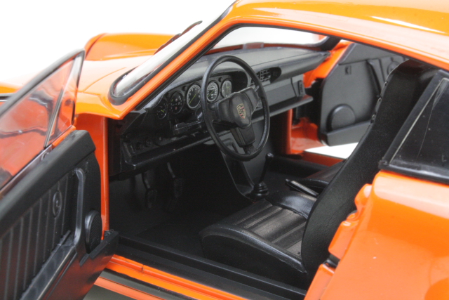 Porsche 911 Carrera 3.2, orange