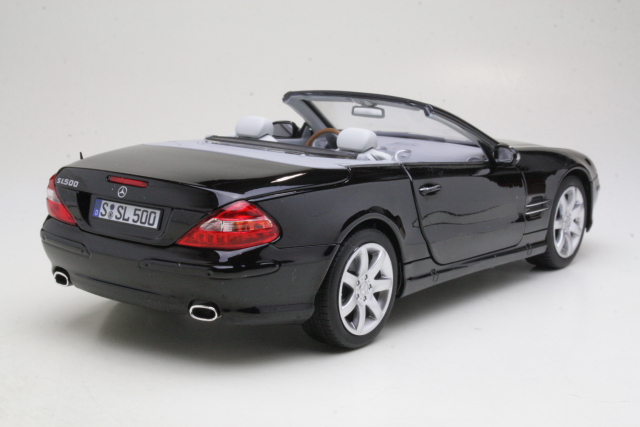 Mercedes SL500 (R230) Cabriolet 2003, black