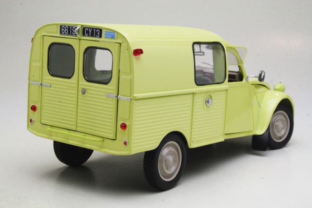 Citroen 2CV Fourgonnette AK350 1966, keltainen