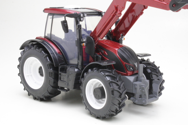 Valtra N174 2017, red