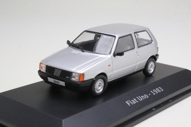 Fiat Uno 1983, hopea - Sulje napsauttamalla kuva