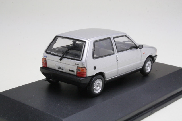 Fiat Uno 1983, silver