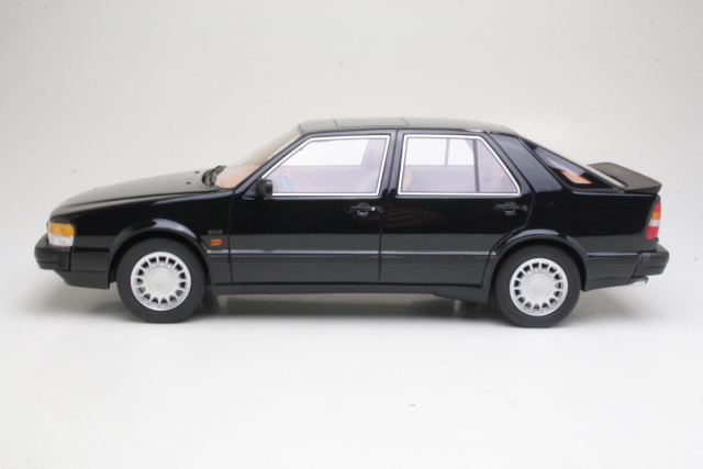 Saab 9000 Turbo 1984, musta - Sulje napsauttamalla kuva