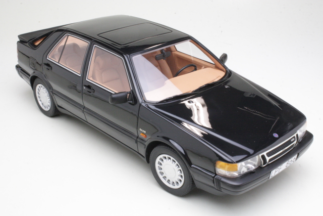 Saab 9000 Turbo 1984, musta