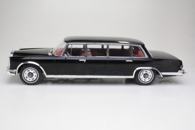 Mercedes 600 (W100) 1969, musta