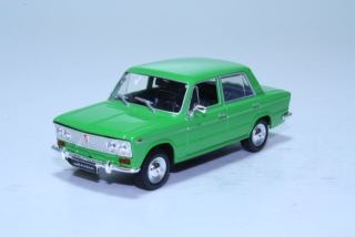 Lada 2103 1972, green