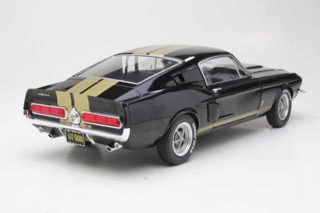 Shelby Mustang GT500 1967, musta/kulta
