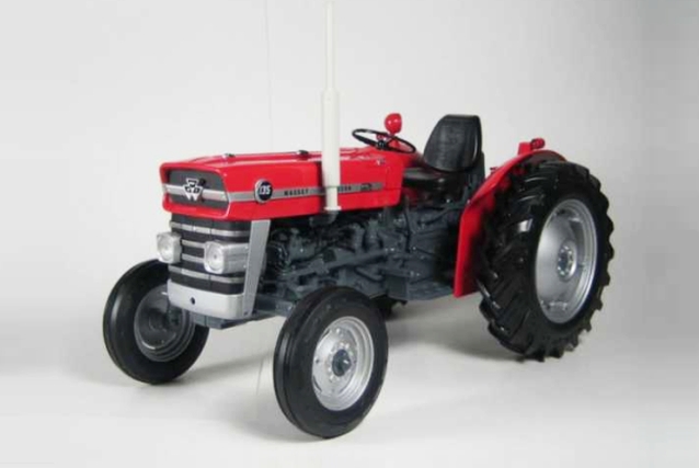 Massey Ferguson 135 1965, red 1:16 - Click Image to Close