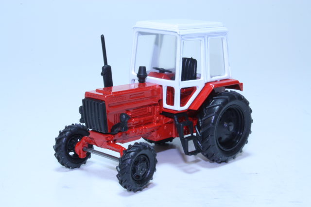 Belarus MTZ-82 1975, red