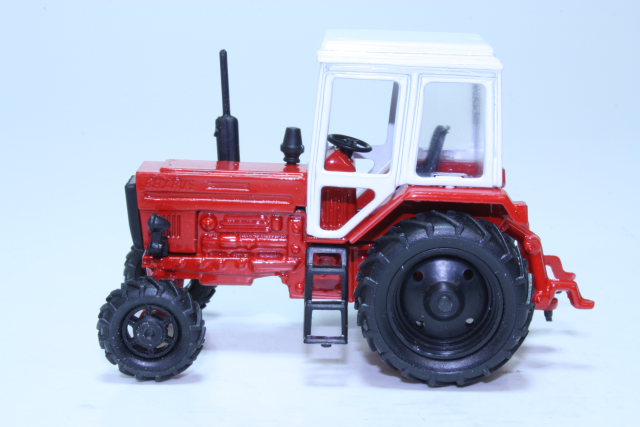 Belarus MTZ-82 1975, red