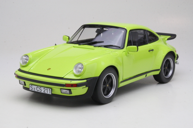 Porsche 911 Turbo 3,0 1976, light green