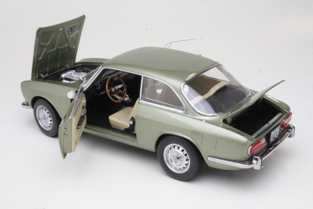 Alfa Romeo GTV 2000 1973, vihreä