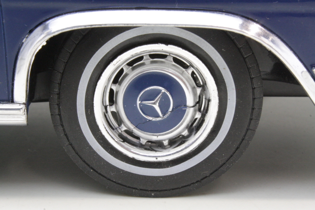 Mercedes 600 (W100) 1969, tummansininen (B-LAATU) - Sulje napsauttamalla kuva