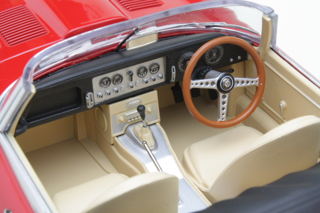 Jaguar E-Type Mk1 Cabriolet 1961, punainen - Sulje napsauttamalla kuva