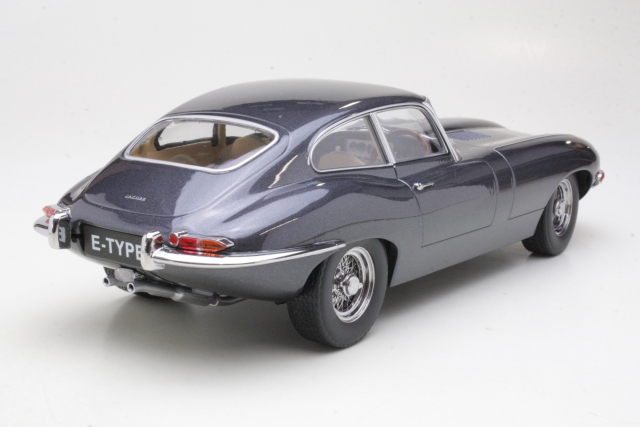 Jaguar E-Type Mk1 Coupe 1961, harmaa