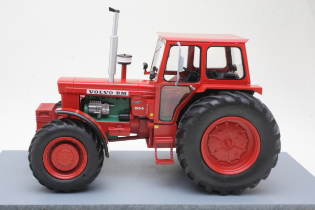Volvo BM814 1981, red