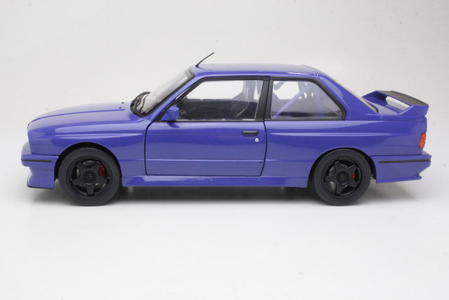 BMW M3 (e30) 1990 "Streetfighter", sininen